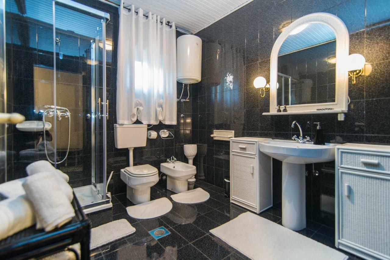 Vila "Zatka" Villa Veprinac Esterno foto